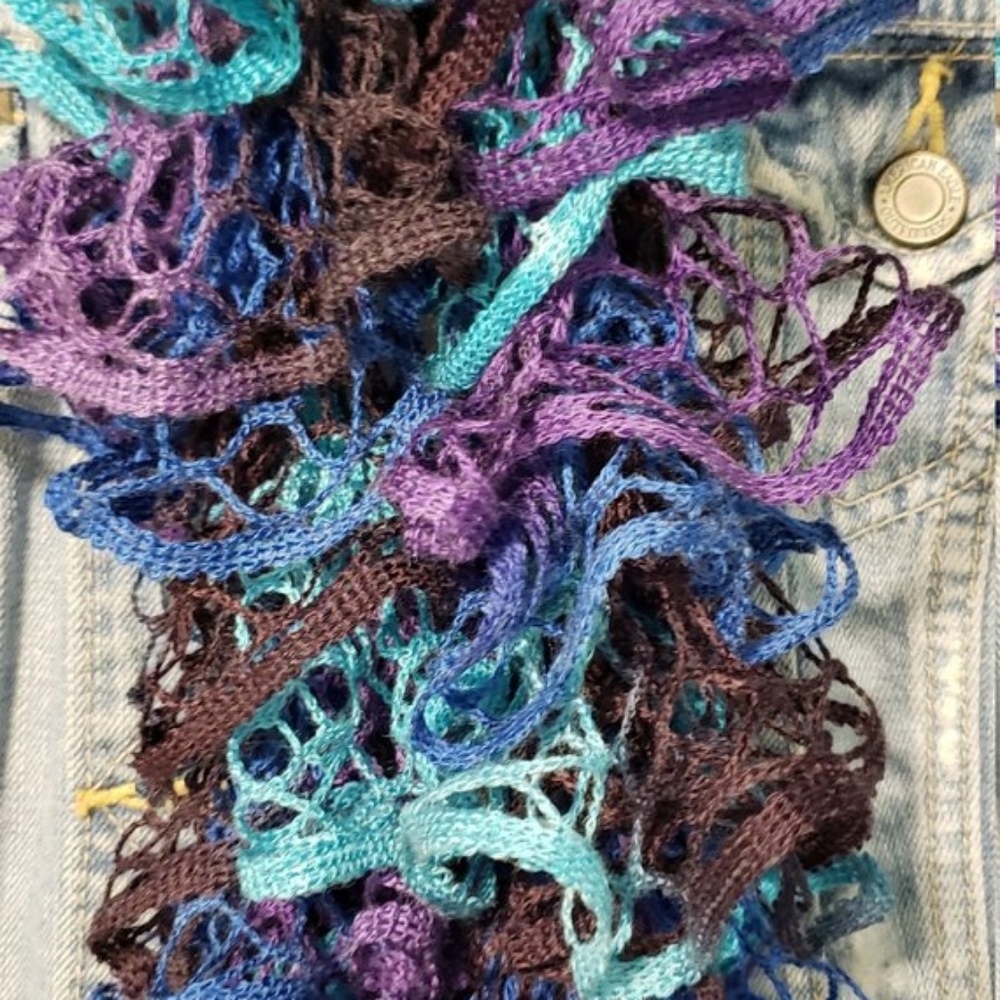 Knitted Ruffle Scarf - Picture 2 of 3